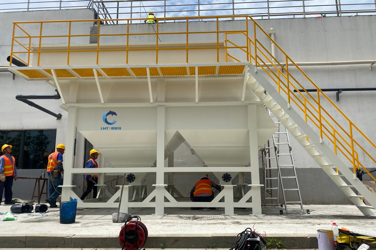 蘭美拉沉淀池光大環(huán)保垃圾滲瀝液處理項目